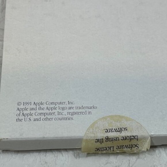VTG 1991 Apple Computer System Macintosh 7 Disk Set Ver 7.1, 914-0363-B, - Picture 8 of 9